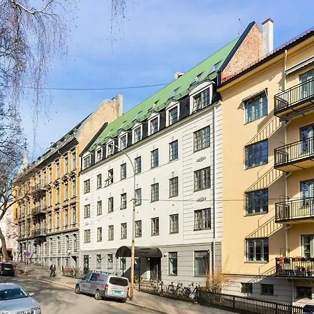 Bright And Modern On A Quiet Street Oslo