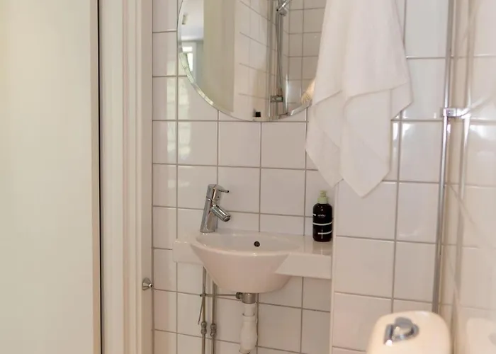 Bright And Modern On A Quiet Street Appartamento Oslo